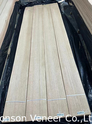 길이는 300cm 퀘러쿠스 레드 오크 목재 포니어 패널 AAA 등급 두께 0.5mm
