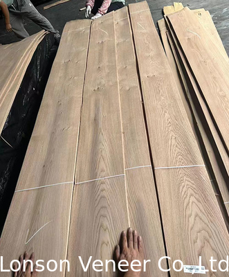 0.5mm Knotty Grade White Oak Wood Veneer For Retro Style Furniture Door (레트로 스타일의 가구 문)